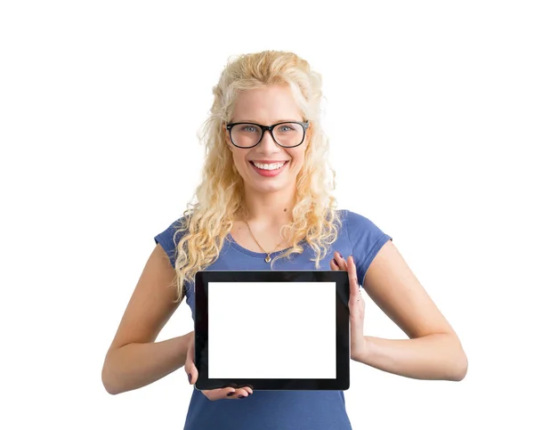 Bilgisayar tablet ile boş perde tutan hipster kadın — Stok fotoğraf