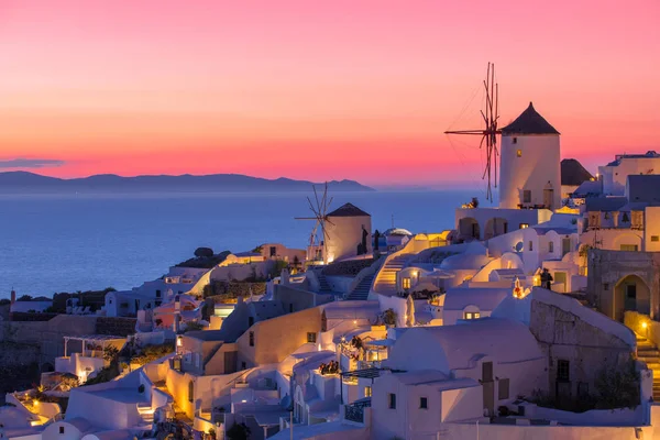 Piękny zachód słońca w miejscowości Santoryn, Grecja — Zdjęcie stockowe