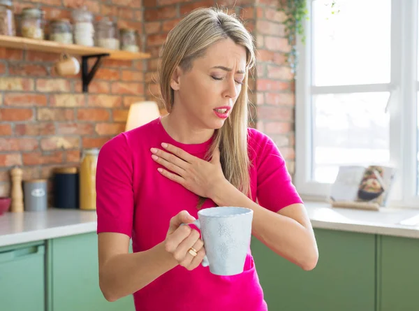 Woman Drinking Hot Tea She Feel Sick — Stock Photo, Image