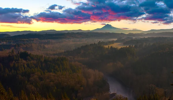 Mount Hood z punktu widzenia Jonsrud — Zdjęcie stockowe