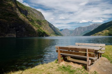 Yazın Norveç 'in doğal manzarası