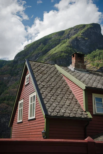 Hermosa Casa Madera Pueblo Noruega — Foto de stock gratis