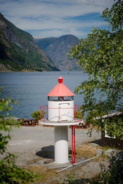 Far Clădire Din Lemn Munți Frumoși Aurlandsfjord Flam Aurlandsfjorden Norvegia — Fotografie de stoc gratuită