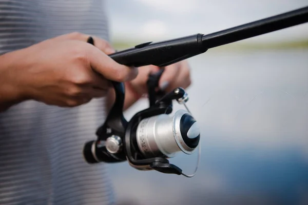 Haste Pesca Mãos Close Vista — Fotografia de Stock Grátis