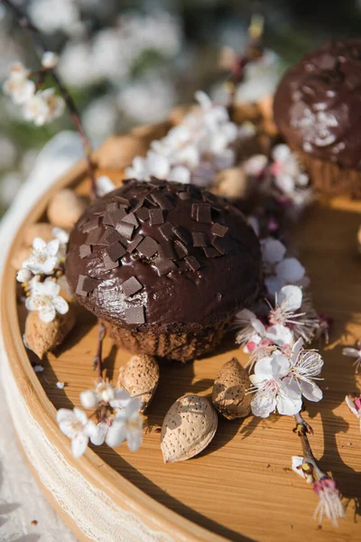 Lekkere Chocoladecupcakes Zelfgemaakte Chocolade Muffin Cupcake Met Room Boterroom Glazuur — Stockfoto