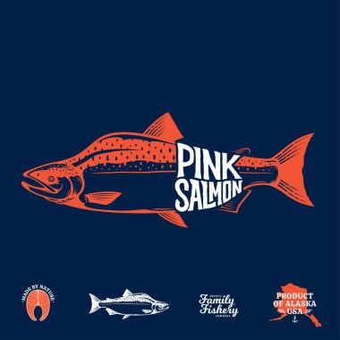 Mavi arka planda izole edilmiş somon balığı etiketi. Marketler, balıkçılar, deniz ürünleri ambalajları ve reklamlar için somon balığı ve balık illüstrasyonu