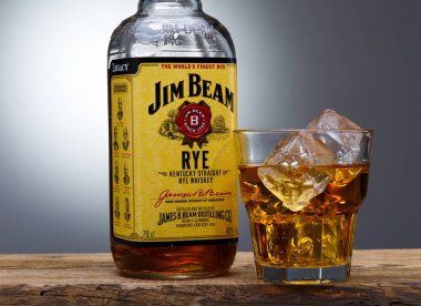 Minsk, Beyaz Rusya - 6 Aralık 2016: Şişe Jack Daniels'ın. 