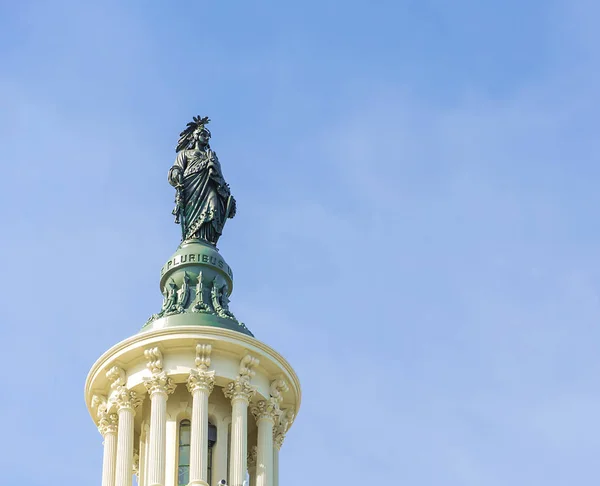Estatua en la parte superior del Capitolio Washington DC — Foto de Stock