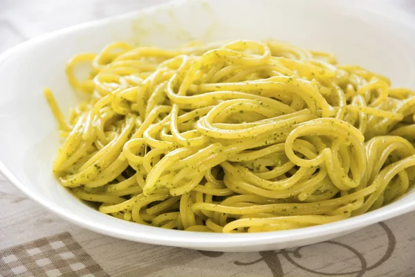 Pesto di spaghetti al — Foto Stock