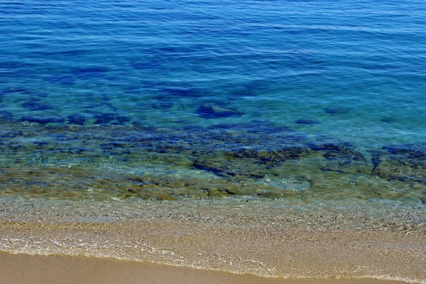 Crystal clear water of the mediterranean sea — Stock Photo, Image