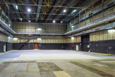 Boş endüstriyel depo