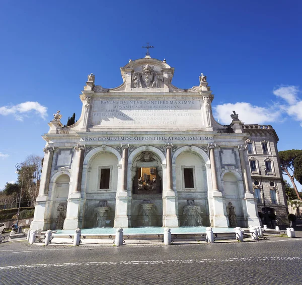 Fontana dell'Acqua Paola in Rome — стокове фото
