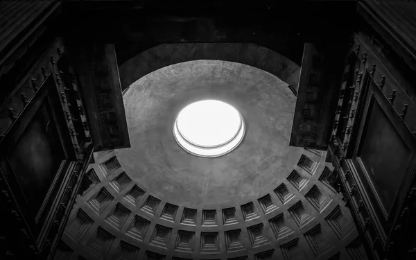 Portal principal del Panteón Romano — Foto de Stock