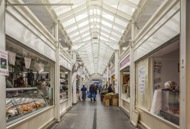 Roma'nın tarihi Testaccio bölgesinin yeni yerel pazar