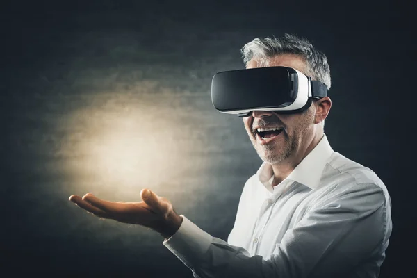 Experiencia de realidad virtual — Foto de Stock