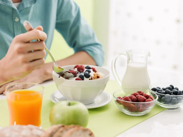 Zdrowe śniadanie w domu — Zdjęcie stockowe