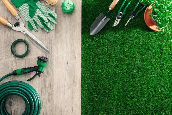 Gardening tools — Stock Photo, Image