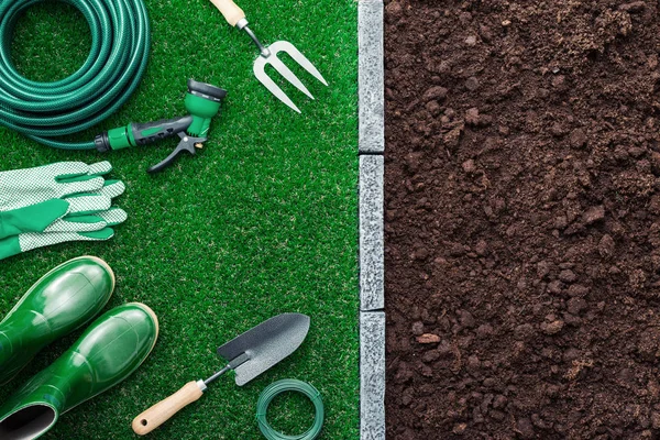 Tools in the garden — Stock Photo, Image