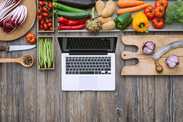 Tradición y tecnología —  Fotos de Stock