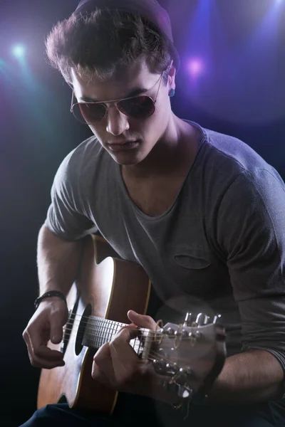 Attractive Teenager Rock Star Stage Playing Acoustic Guitar — Stock Photo, Image