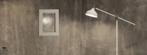 ダークグレーセメント産業ロフトスタイルの部屋で白いランプの光現代的なインテリア建築の背景の画像フレームウェブバナー付き — ストック写真