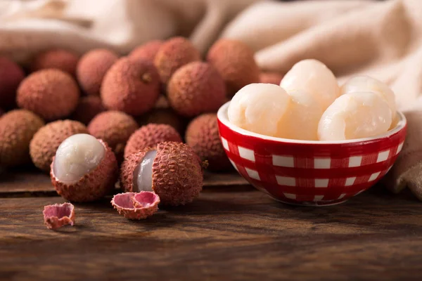 Närbild av färska litchi — Stockfoto