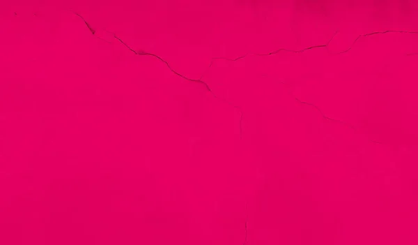 ピンクのコンクリート壁体の亀裂を — ストック写真