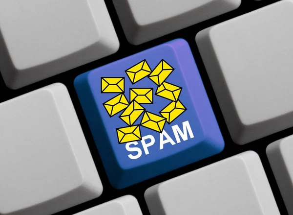 Online Spam στο πληκτρολόγιο του μπλε υπολογιστή — Φωτογραφία Αρχείου