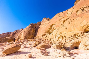 Eilat, İsrail. Güzel deniz, sahiller ve dağlar.