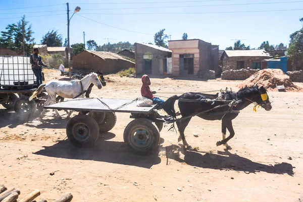 Mekelle, Etiópia, 27 / 11 / 2017, moradores locais da cidade em — Fotografia de Stock