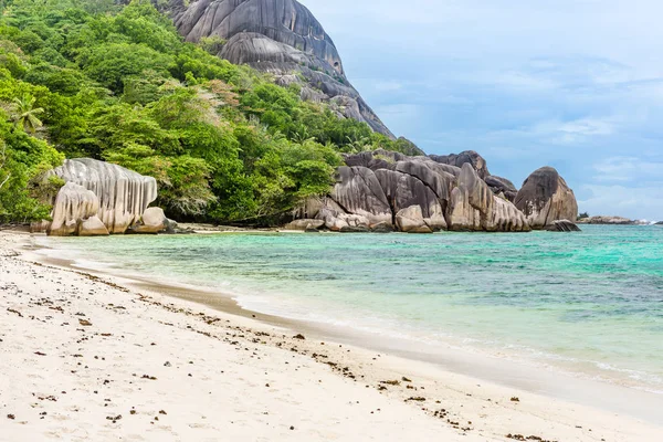 Seychelles, playa Paradise. La Digue en Anse Lazio, Fuente d 'A — Foto de Stock