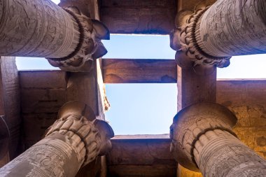 Kom Ombo, Aswan, Mısır'da bulunan Tapınağı.
