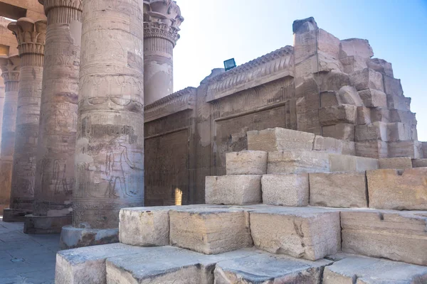 Templo de kom Ombo, situado en Asuán, Egipto . —  Fotos de Stock
