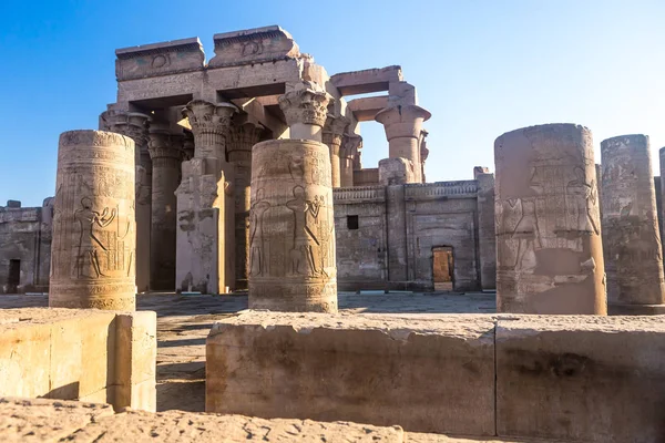 Templo de kom Ombo, situado en Asuán, Egipto . —  Fotos de Stock