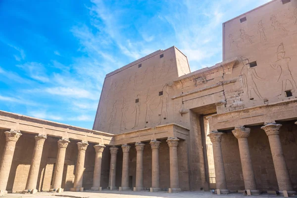 エジプト エドフ ・ ホルス神殿 — ストック写真