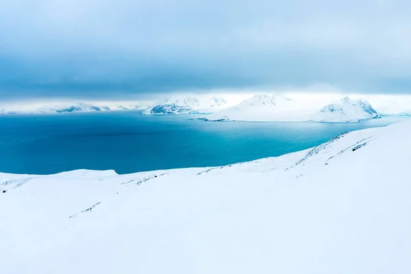 Hermoso paisaje y paisaje en la Antártida — Foto de Stock