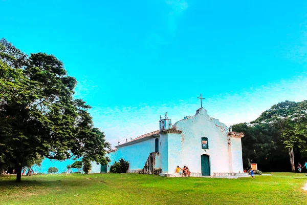 Trancoso, Bahia. Igreja na famosa praça chamada Quadrado, Pó — Fotografia de Stock