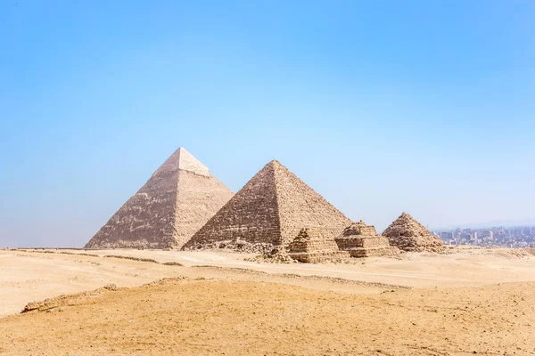 Pyramidy v Gíze v Egyptě — Stock fotografie