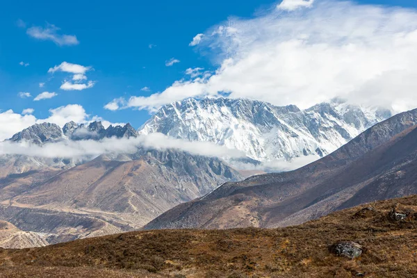 Montaña Ama Dablam. Trekking Everest Base Camp. Nepal . — Foto de Stock