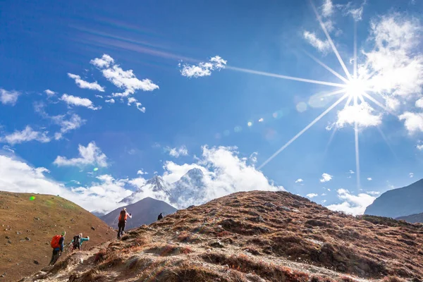 Montaña Ama Dablam. Trekking Everest Base Camp. Nepal . — Foto de Stock