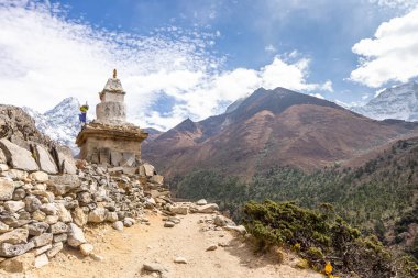 Everest Ana Kampı 'na gidiyorum. Nepal.
