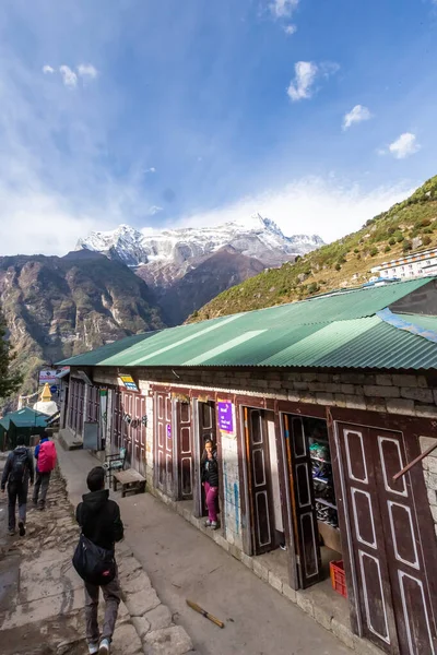 Namche Bazaar falu az Everest Bázis felé. Nepál. — Stock Fotó