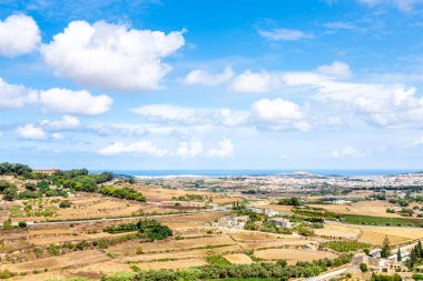 Medine 'den Malta şehri manzarası.