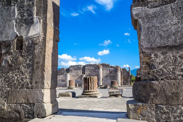 Pompeii Italy Ruins Antique Temple Apollo Bronze Apollo Statue Naples — Stock Photo, Image