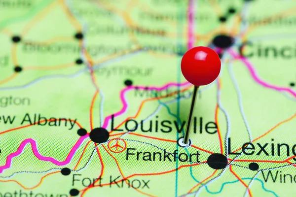 Frankfort gevestigd op een kaart van Kentucky, Verenigde Staten — Stockfoto