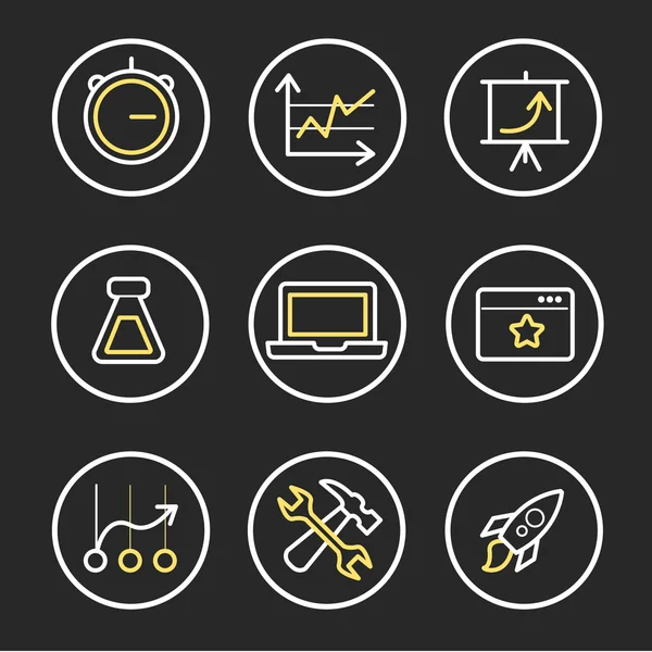 Set iconen en pictogrammen zoekmachine optimalisatie, computertechnologie en Big Data — Stockvector
