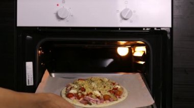 Pizza tarifi Bölüm 18 yapma