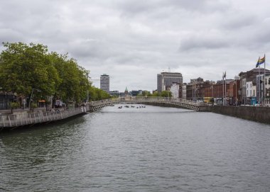 Ha'Penny köprü dublin
