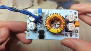 Elektronik cihazların, kalay lehimleme parçalarının onarımı