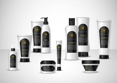 Gerçekçi Kozmetik Şişeler 